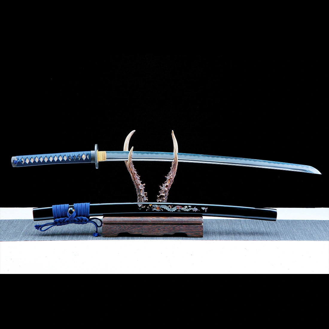 Authentic Japanese Katana Sword – Handmade Damascus Pattern Steel Blade – Black Scabbard