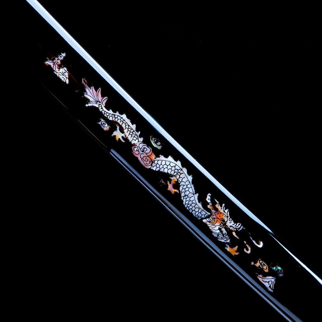 Authentic Japanese Katana Sword – Handmade Damascus Pattern Steel Blade – Black Scabbard