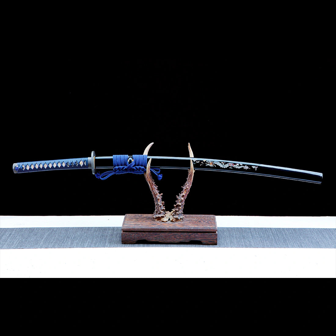 Authentic Japanese Katana Sword – Handmade Damascus Pattern Steel Blade – Black Scabbard