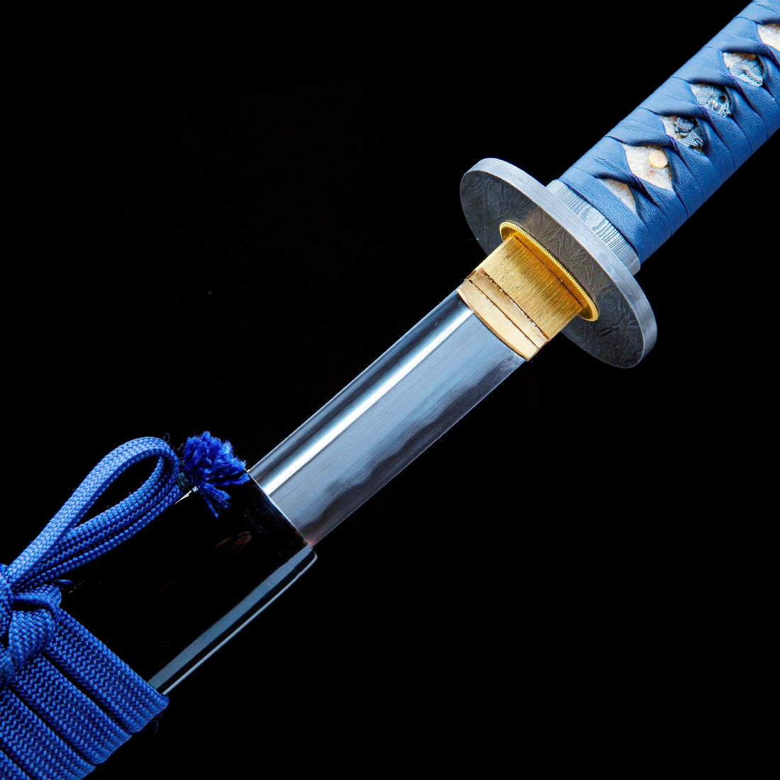 Authentic Japanese Katana Sword – Handmade Damascus Pattern Steel Blade – Black Scabbard