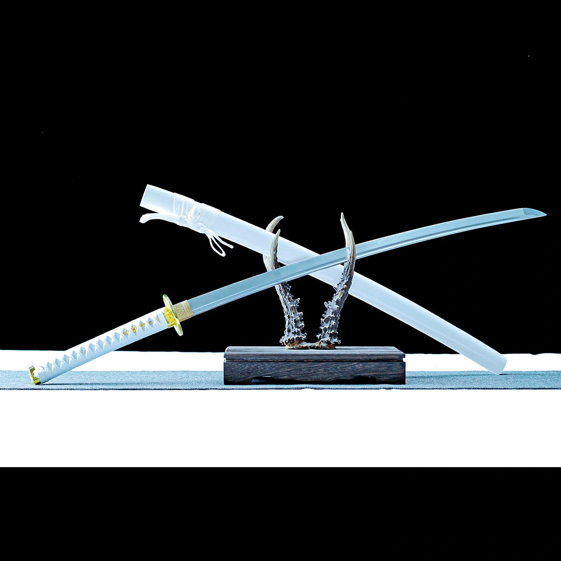 Real Katana Sword – Handmade 1065 Carbon Steel Blade – White – Full Tang – Premium Quality