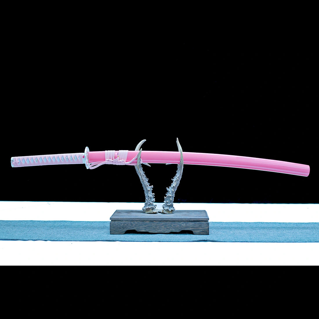 Real Katana Sword – High Performance 1065 Steel Clay Tempering Blade – Pink - Full Tang – Battle Ready