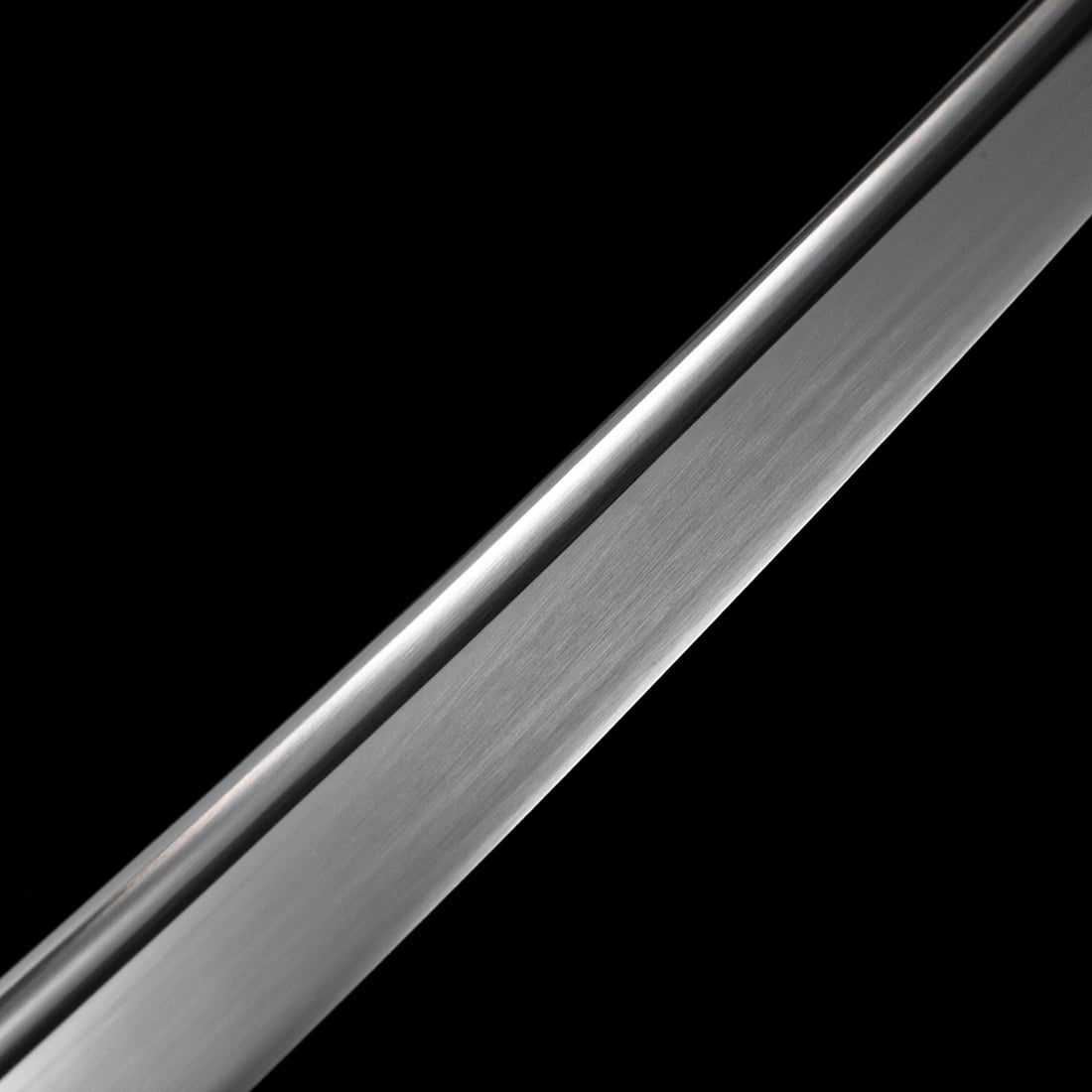 Hand-polished 60 HRC high performance 1065 carbon steel tachi blade geometry showing bo-hi fuller