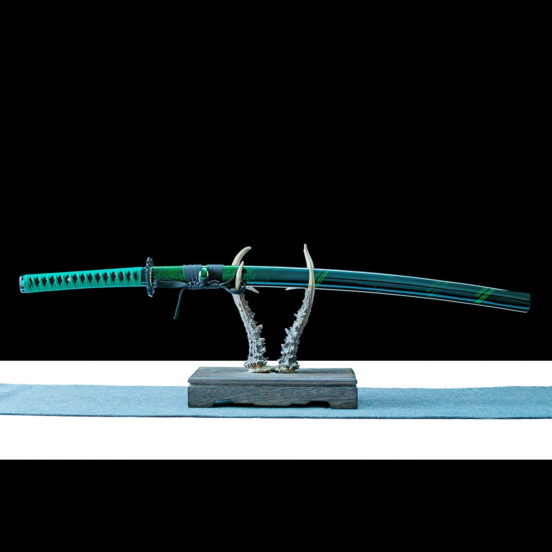 Authentic Handmade Katana Sword – T10 Carbon Steel Blade – Full Tang – Green – High Performance
