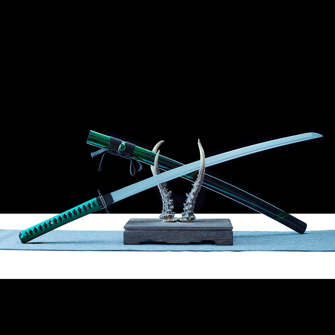 Authentic Handmade Katana Sword – T10 Carbon Steel Blade – Full Tang – Green – High Performance