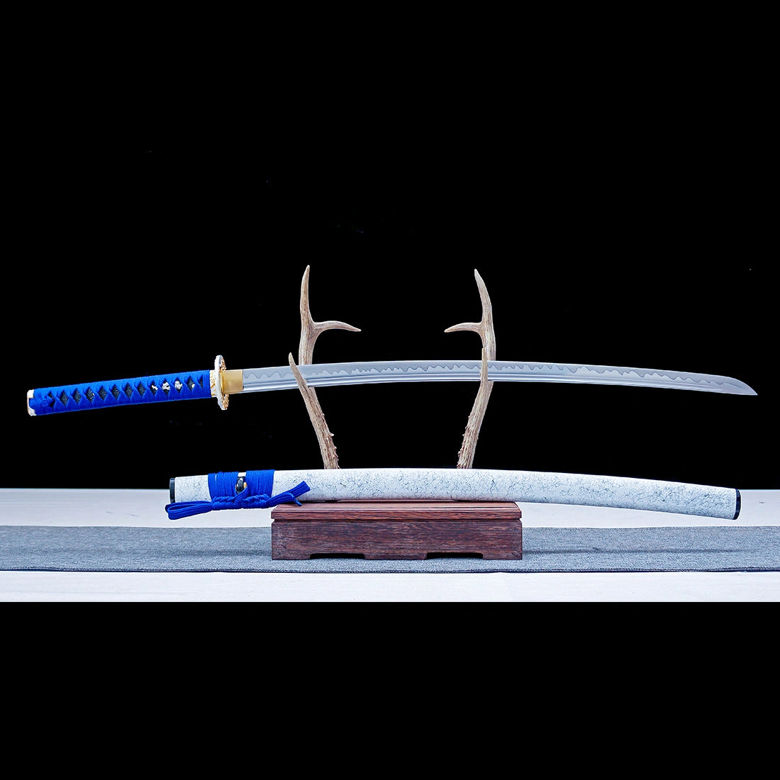 Real Japanese Katana Sword – Handmade T10 Carbon Steel Blade – White – Full Tang