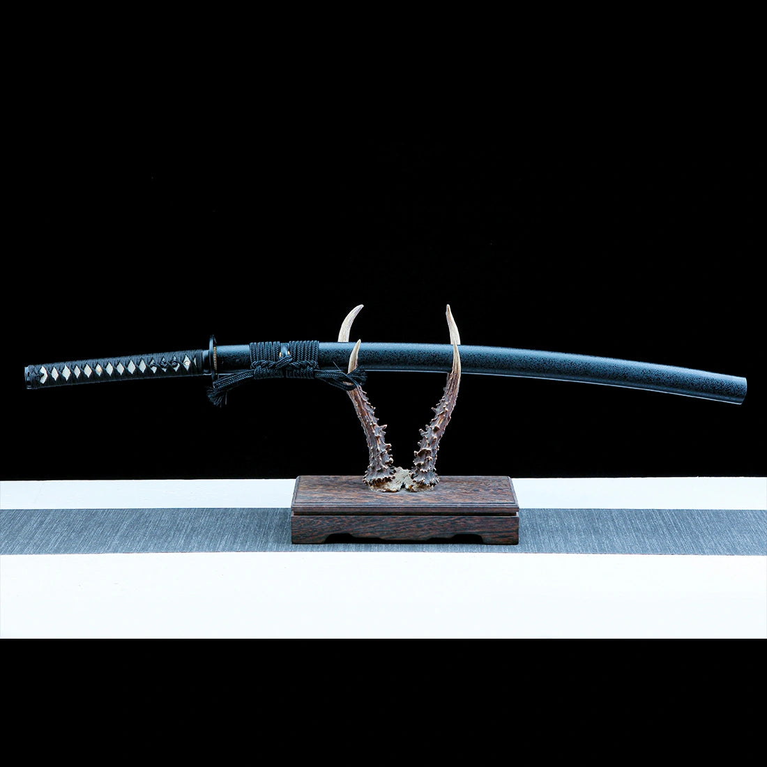 Authentic Japanese Katana Sword – Handmade Manganese Steel Blade – Full Tang – Black