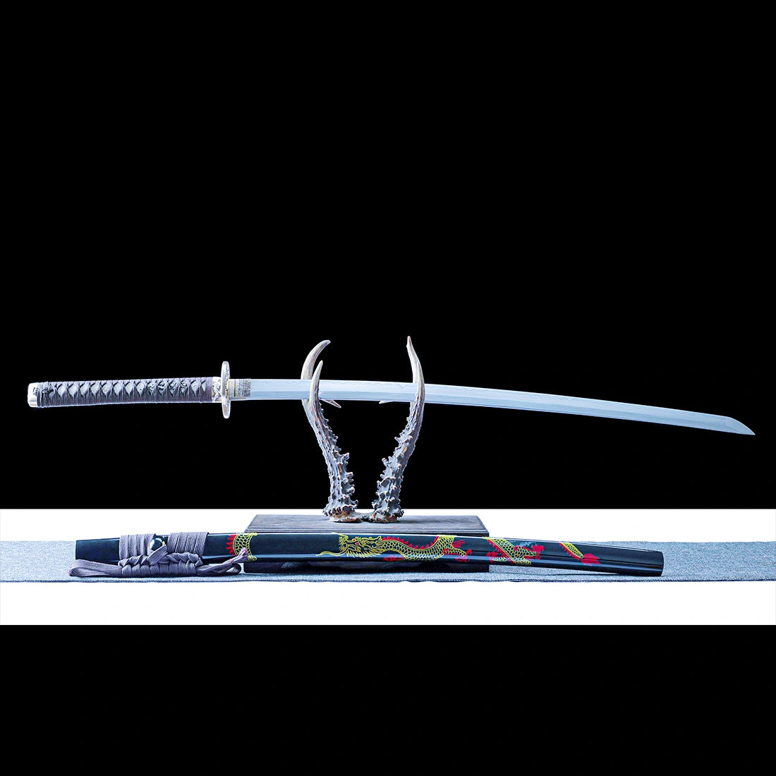Authentic Japanese Katana – High Performance T10 Carbon Steel Blade – Black Scabbard – Full Tang