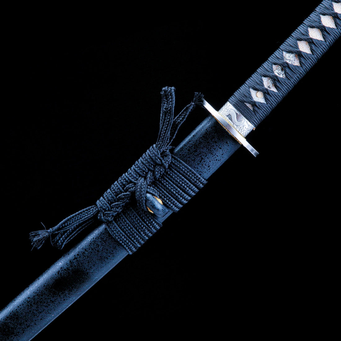 Authentic Katana Sword – Handmade T10 Carbon Steel Blade – Black Scabbard – Full Tang – Collector’s Edition