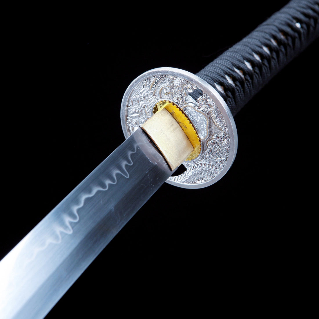 Authentic Katana Sword – Handmade T10 Carbon Steel Blade – Black Scabbard – Full Tang – Collector’s Edition