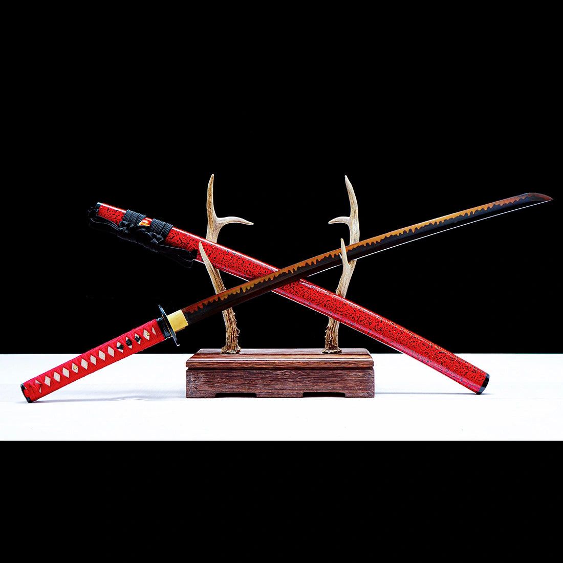 Authentic Katana Sword – Handmade T10 Clay Tempered Edge Blade – Red Scabbard – Full Tang – Collector’s Edition