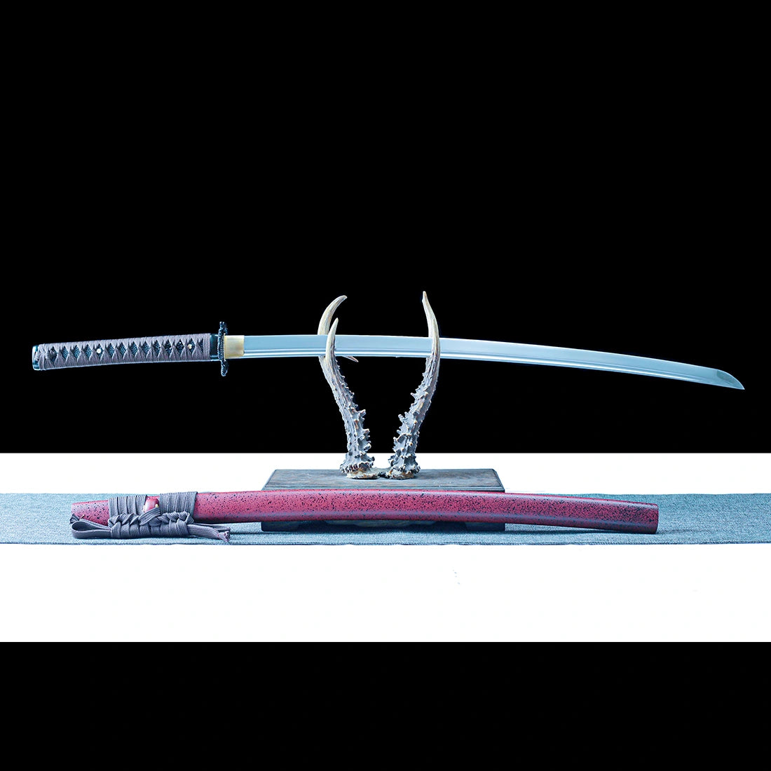 Authentic Katana – High performance Japanese Katana Sword – T10 Carbon Steel Blade  – Hand Forge