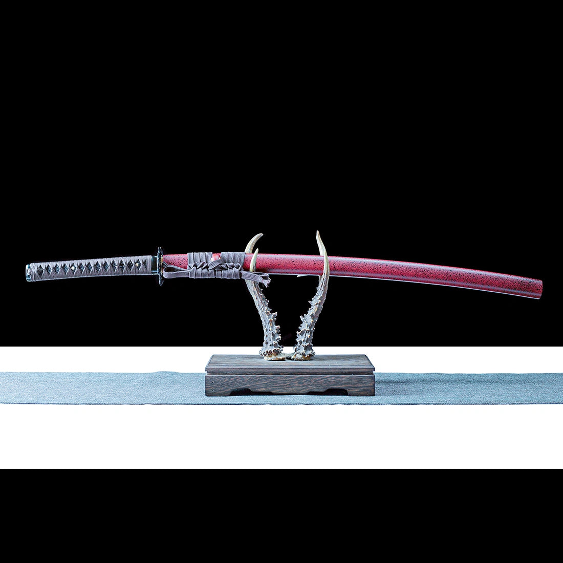 Authentic Katana – High performance Japanese Katana Sword – T10 Carbon Steel Blade  – Hand Forge