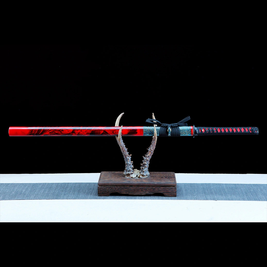 Authentic Ninjato – Handmade T10 Carbon Steel Blade – Full Tang – Red – Collector’s Edition