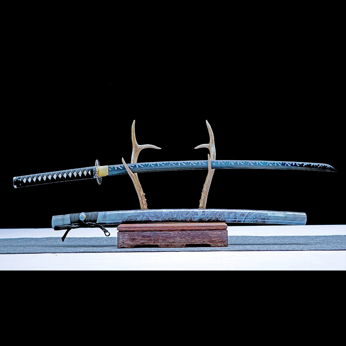Real Katana Sword – Handmade 1060 Carbon Steel Blade – Full Tang – Gray – Battle Ready