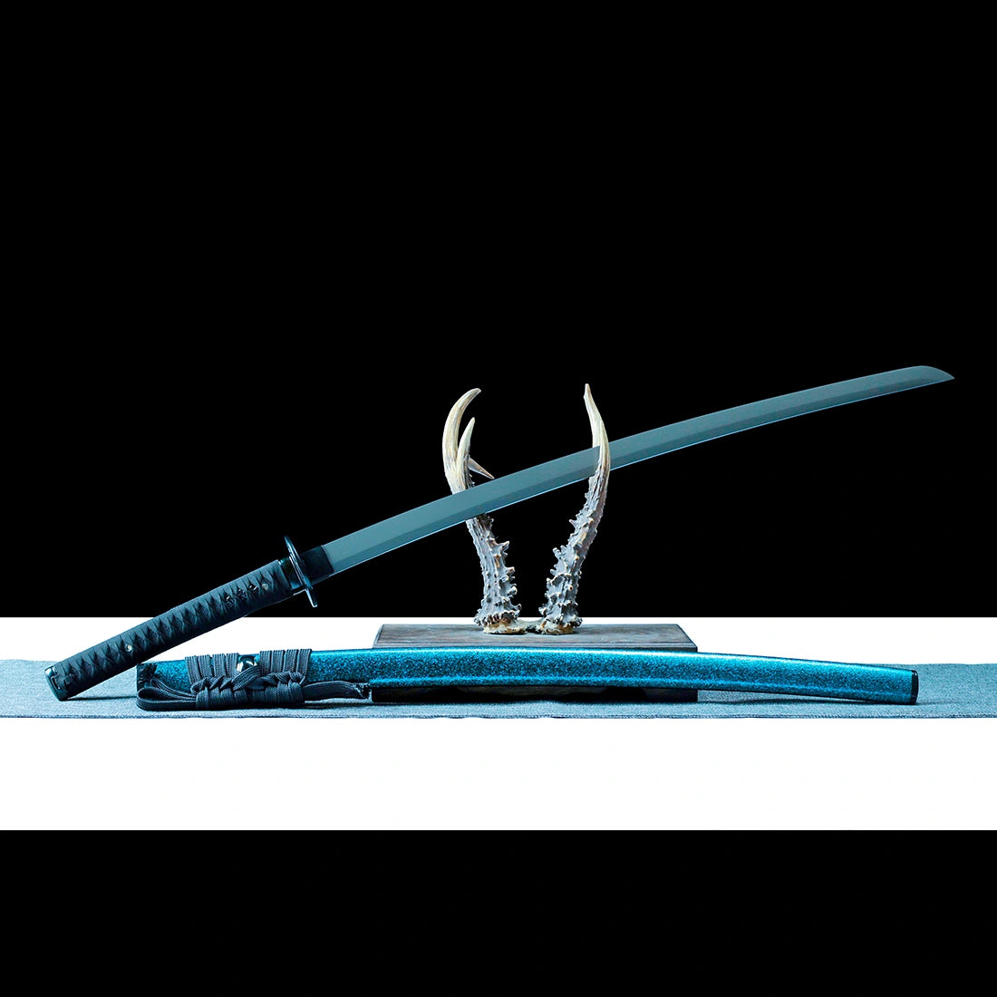 Real Katana Sword – Gray Titanium-Coated Carbon Steel  Blade – Rustproof – High Performance