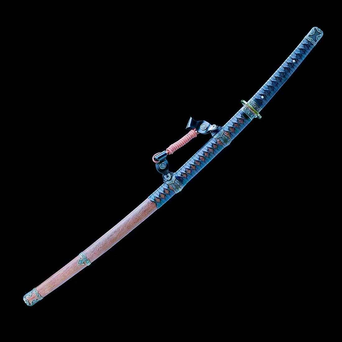 Authentic Tachi Sword – Handmade Damascus Pattern Steel Blade – High Performance – Full Tang – Collector’s Edition