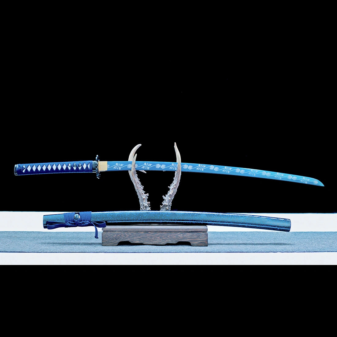 Handmade Samurai Sword – Blue T10 Carbon Steel Blade – Full Tang – High Performance