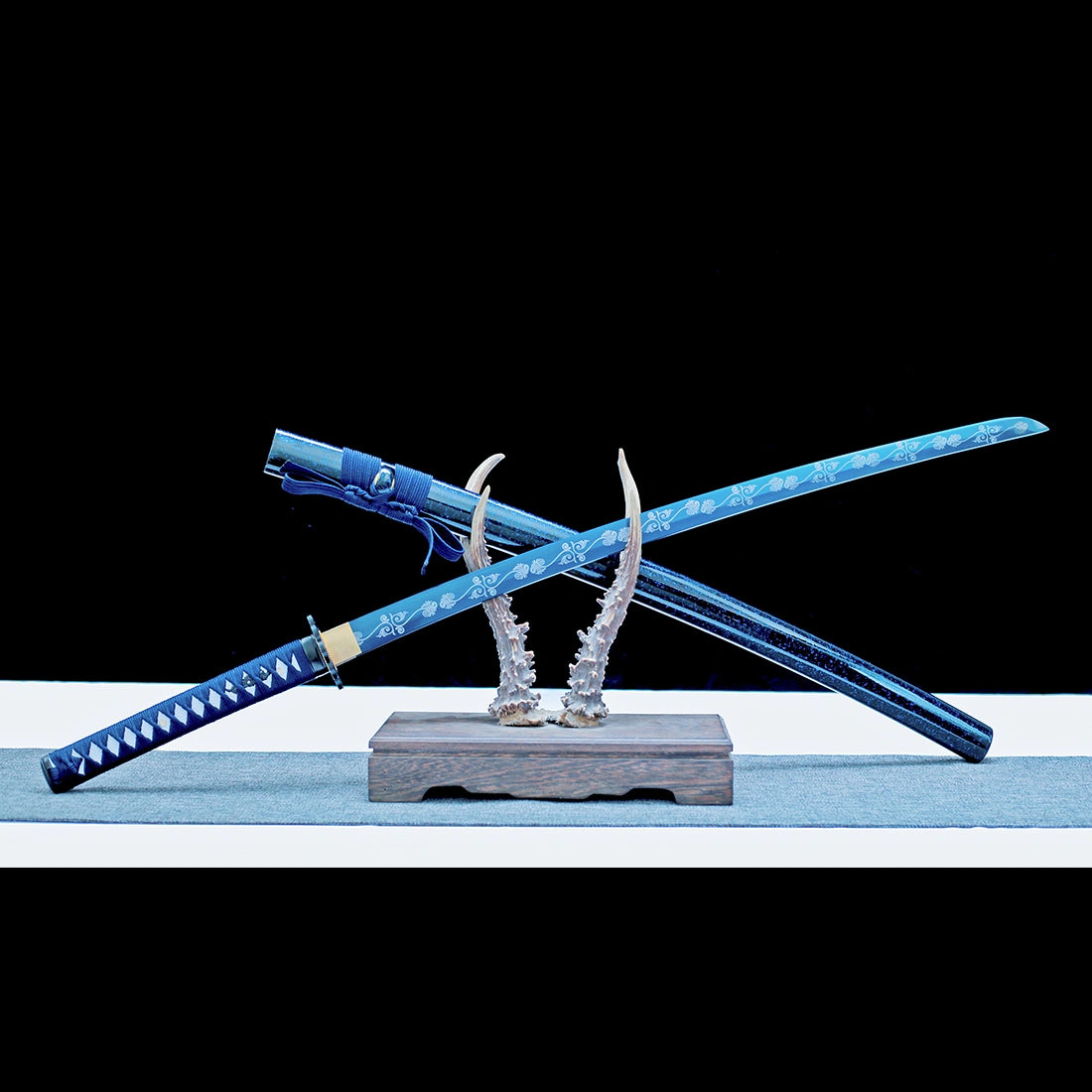 Handmade Samurai Sword – Blue T10 Carbon Steel Blade – Full Tang – High Performance