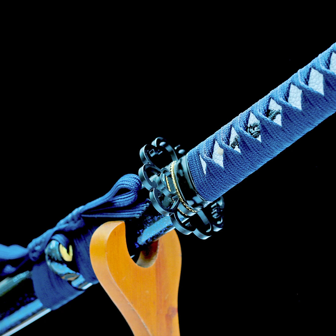 Handmade Samurai Sword – Blue T10 Carbon Steel Blade – Full Tang – High Performance
