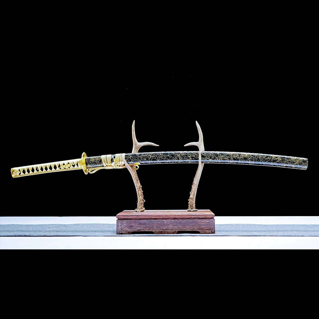 High Performance Real Katana Sword – Handmade Gold 1065 Carbon Steel Blade – Full Tang
