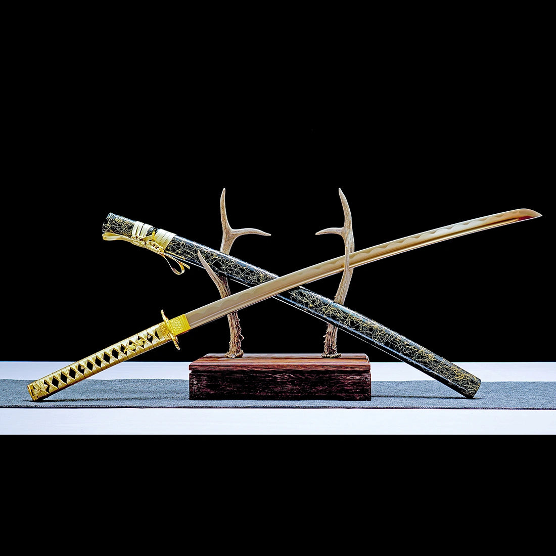 High Performance Real Katana Sword – Handmade Gold 1065 Carbon Steel Blade – Full Tang