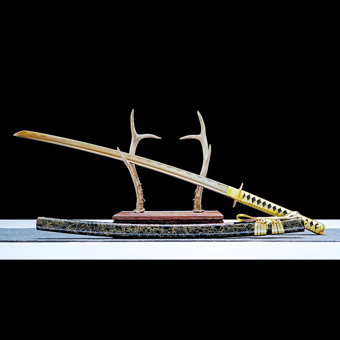 High Performance Real Katana Sword – Handmade Gold 1065 Carbon Steel Blade – Full Tang
