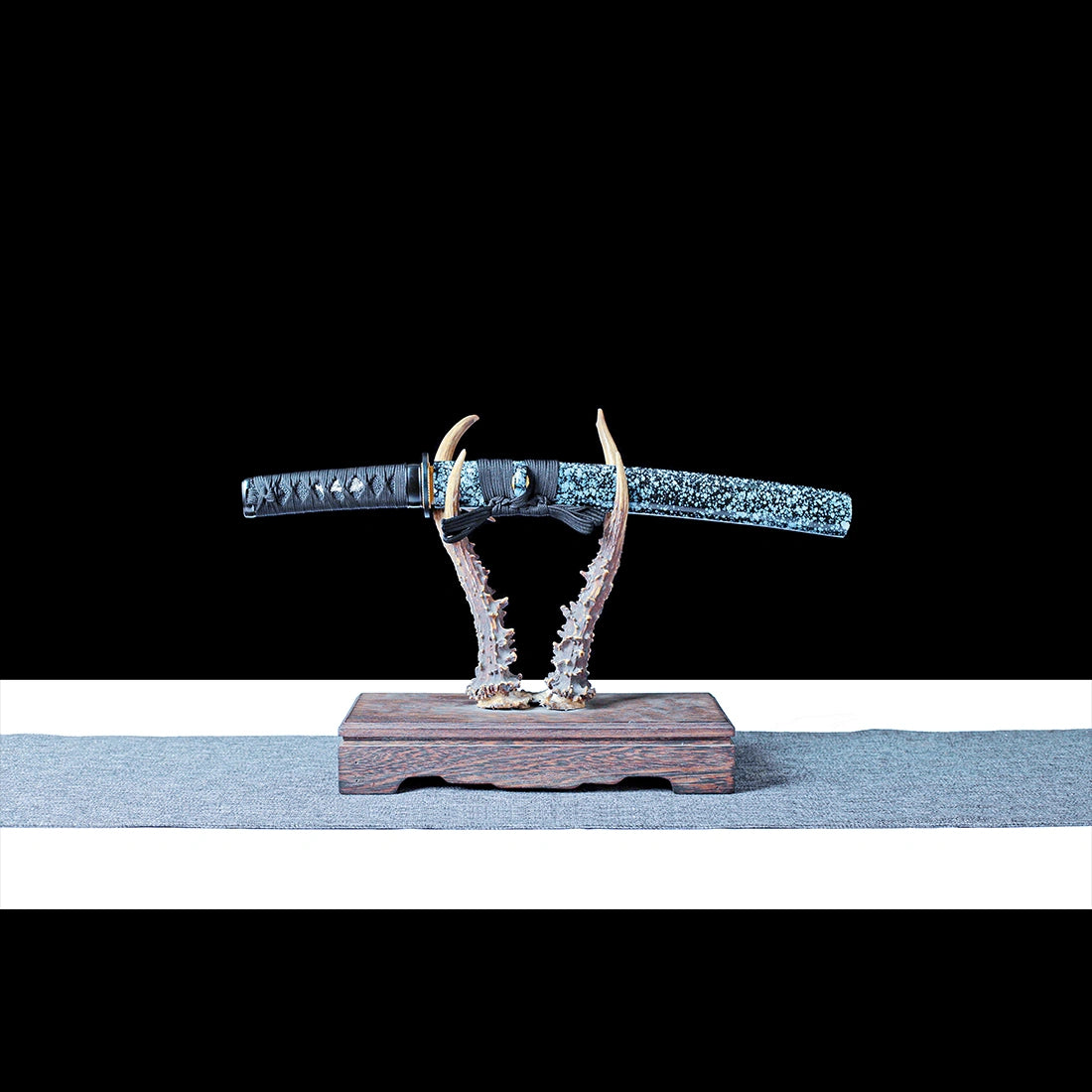 Japanese Tanto Sword – Hand forged 1065 Carbon Steel Blade – Full Tang – Battle Ready