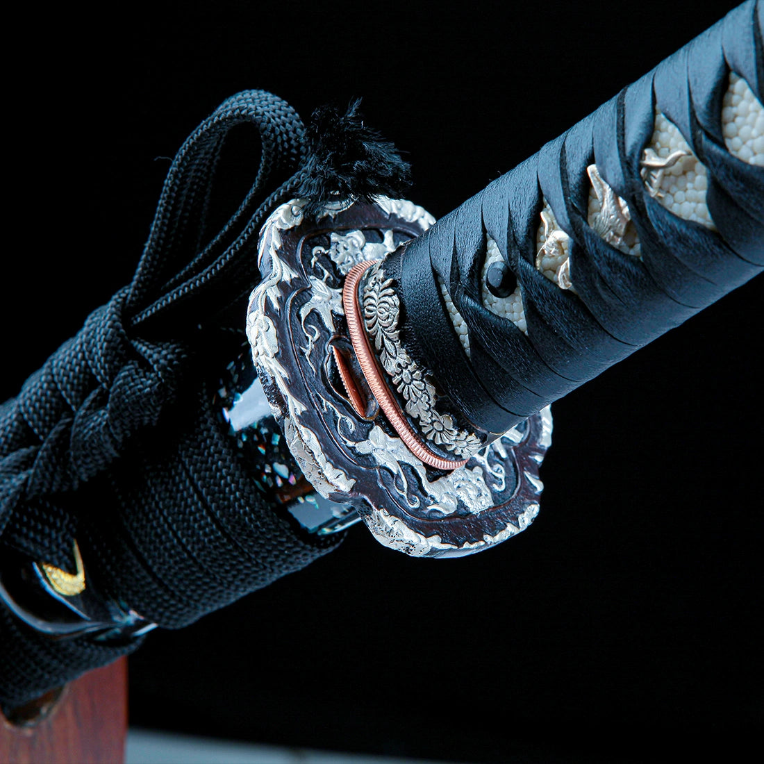 Katana Sword – Handmade Japanese Katana Sword – T10 High Carbon Steel Blade – Black Scabbard