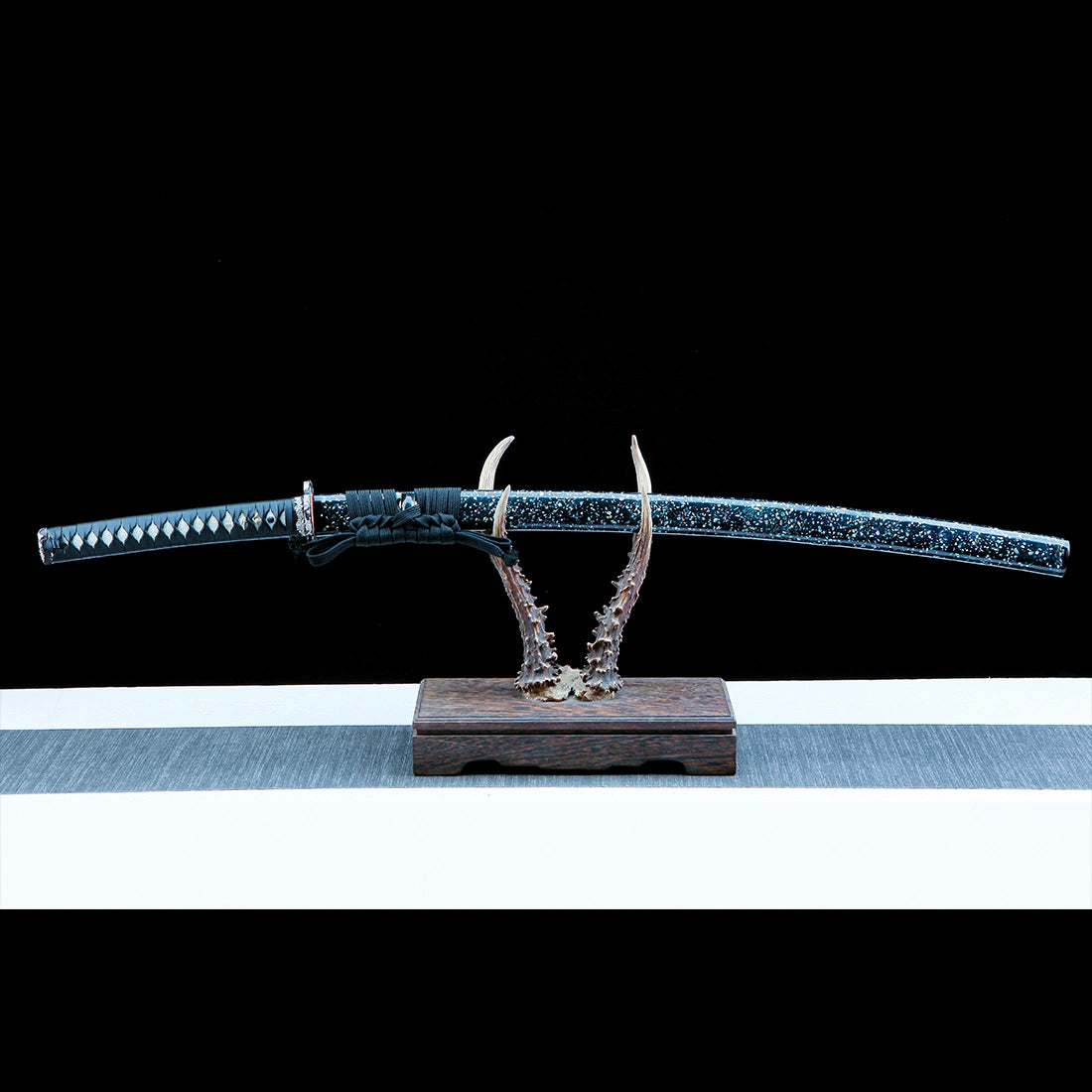 Katana Sword – Handmade Japanese Katana Sword – T10 High Carbon Steel Blade – Black Scabbard