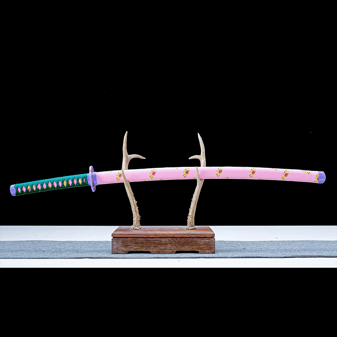 Kokushibo's Sword – Demon Slayer Sword – Kimetsu No Yaiba Sword – Nichirin Sword