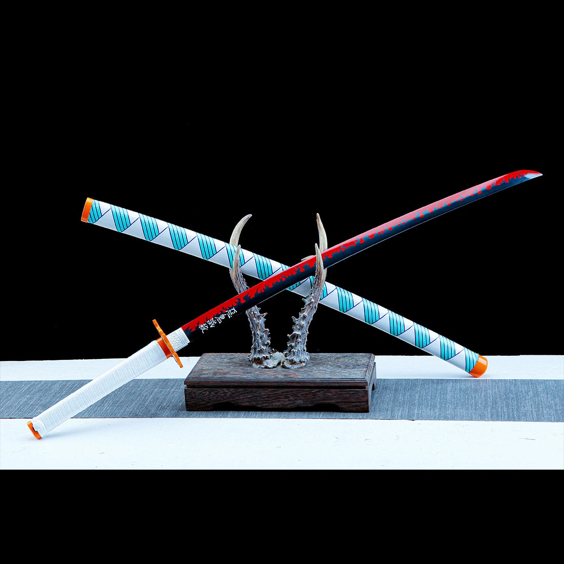 Kyojuro Rengoku's Sword – Demon Slayer Sword – Kimetsu No Yaiba Sword – Nichirin Sword