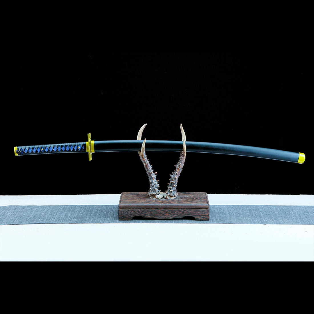 Muichiro Tokito's Sword – Demon Slayer Sword – Kimetsu No Yaiba Sword – Nichirin Sword