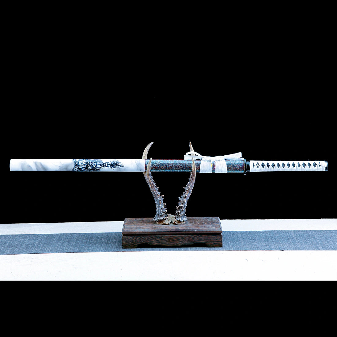 Ninja Sword – Handmade Japanese Ninjato Sword – T10 Carbon Steel Blade – White – High Performance