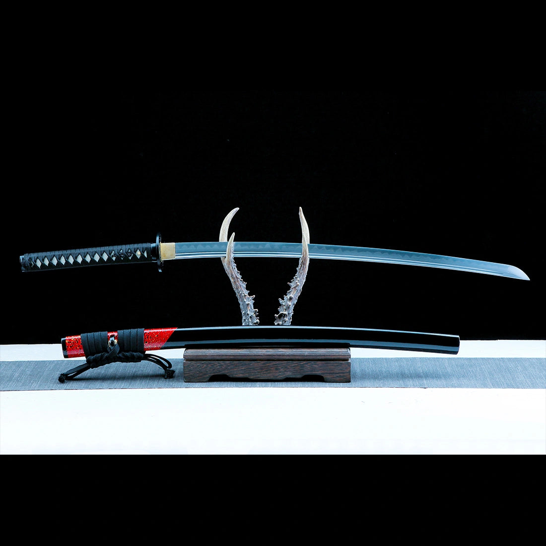 Real Handmade Katana Sword – T10 Carbon Steel Blade – Full Tang – Black – Collector’s Edition