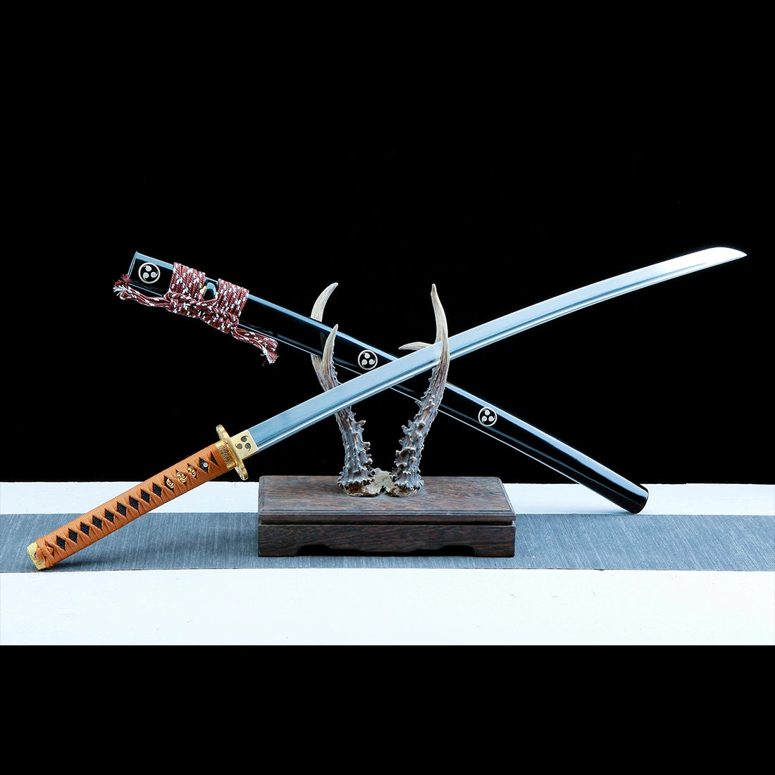 Real Japanese Katana Sword – T10 Carbon Steel Blade – Full Tang – Black – High Performance