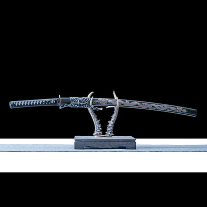 Real Japanese Katana – Handmade Damascus Pattern Steel Blade – Black Scabbard – Battle Ready