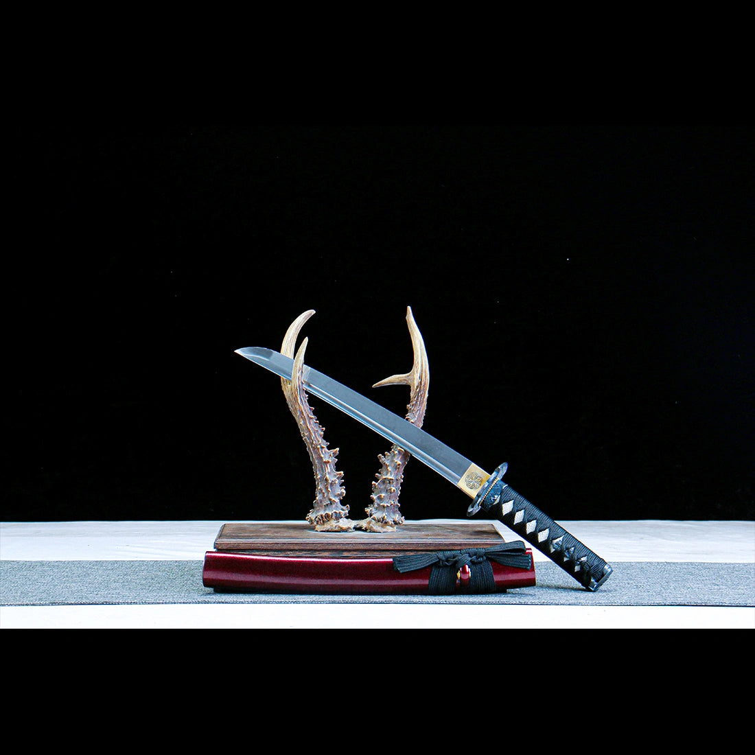 Real Japanese Tanto – Red Scabbard – 1065 Carbon Steel Blade – High Performance