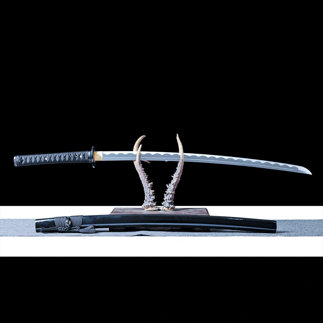 Real Katana Sword – Handmade 1060 Carbon Steel Blade – Black – Full Tang – Premium Quality