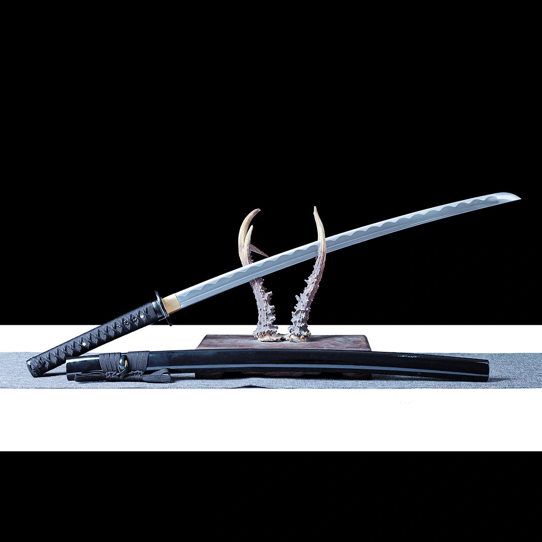 Real Katana Sword – Handmade 1060 Carbon Steel Blade – Black – Full Tang – Premium Quality