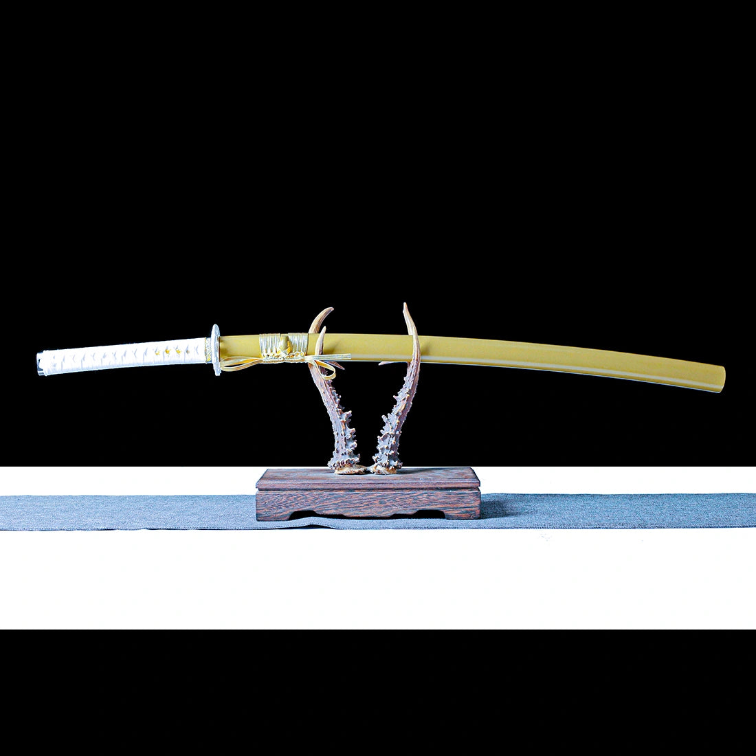 Real Katana Sword – Handmade 1060 Carbon Steel Blade – Gold – Full Tang – Premium Quality