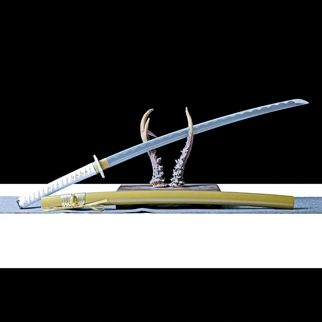 Real Katana Sword – Handmade 1060 Carbon Steel Blade – Gold – Full Tang – Premium Quality
