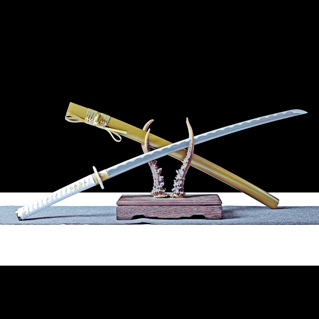 Real Katana Sword – Handmade 1060 Carbon Steel Blade – Gold – Full Tang – Premium Quality