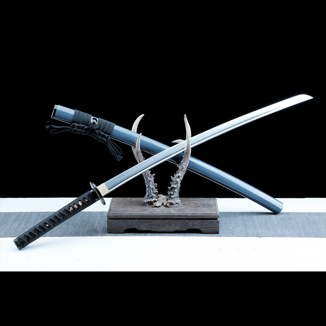 Real Katana Sword – Handmade 1065 Carbon Steel Blade – Gray – Full Tang – Collector’s Edition