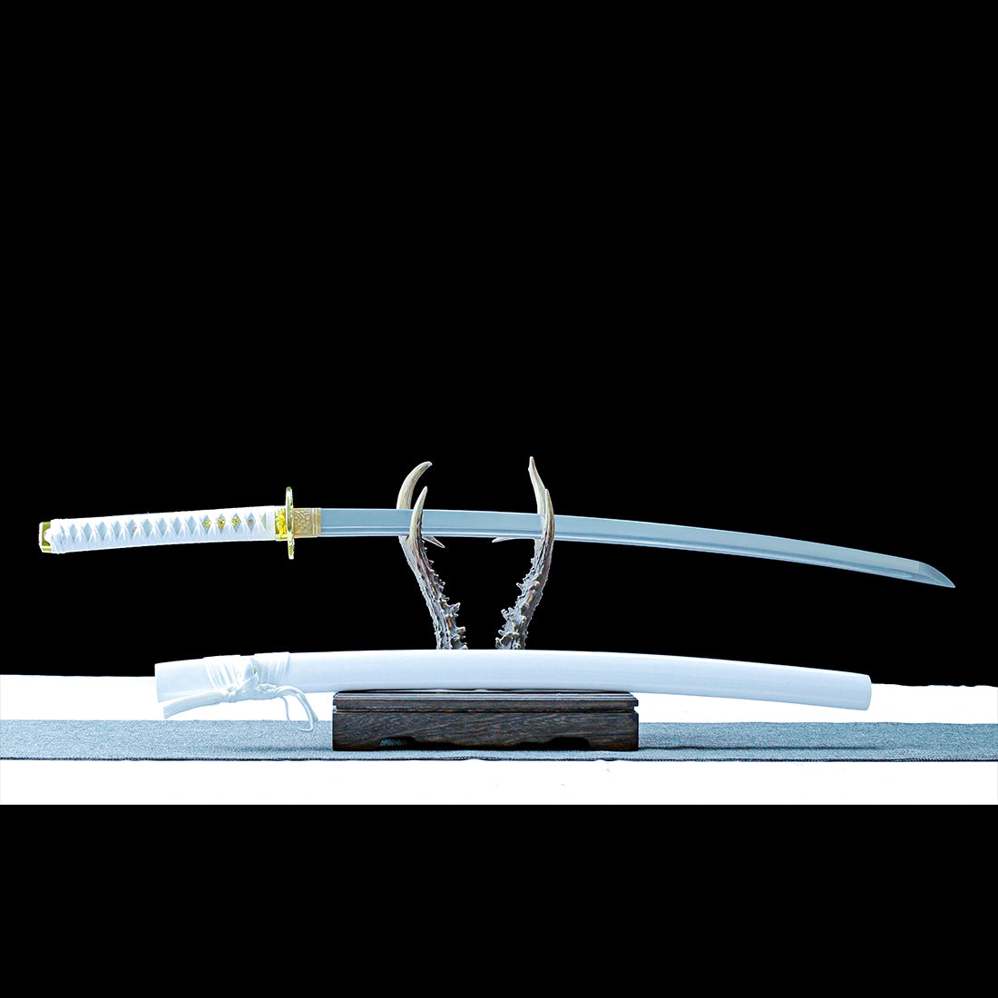 Real Katana Sword – Handmade 1065 Carbon Steel Blade – White – Full Tang – Premium Quality