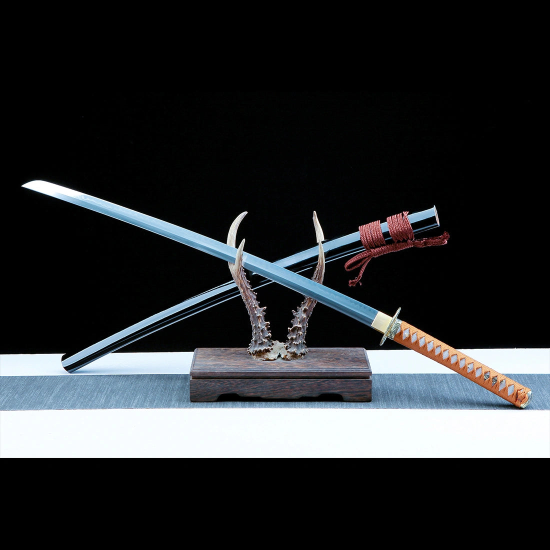 Real Katana Sword – Handmade T10 Carbon Steel Blade – Full Tang – Black – Collector’s Edition