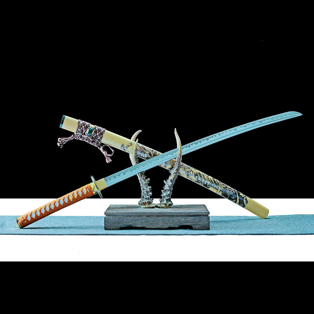 Real Katana Sword – High Performance T10 Carbon Steel Blade – Full Tang – Beige – Battle Ready