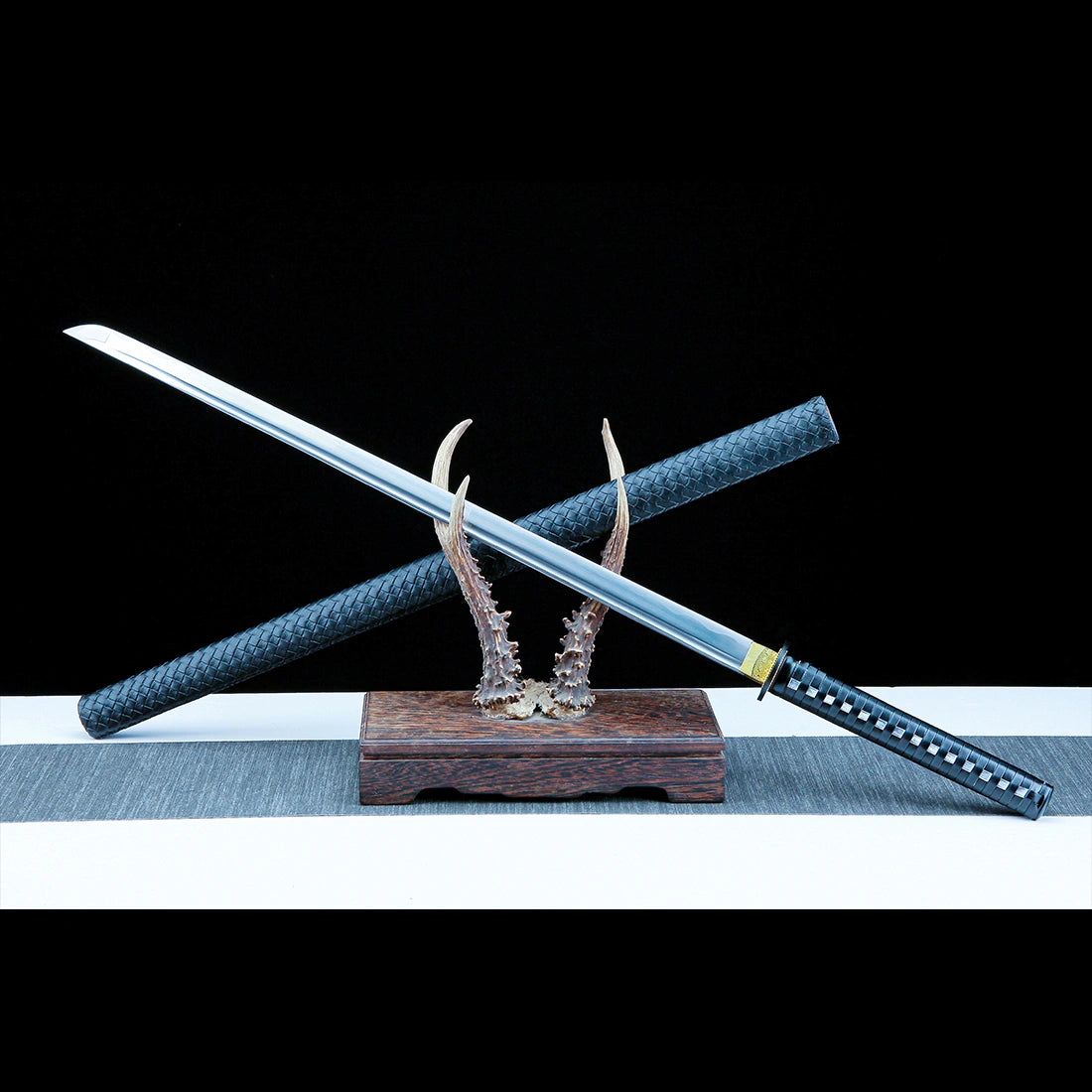 Real Ninjato  – Handmade 1060 Carbon Steel Blade – Black – Collector’s Edition