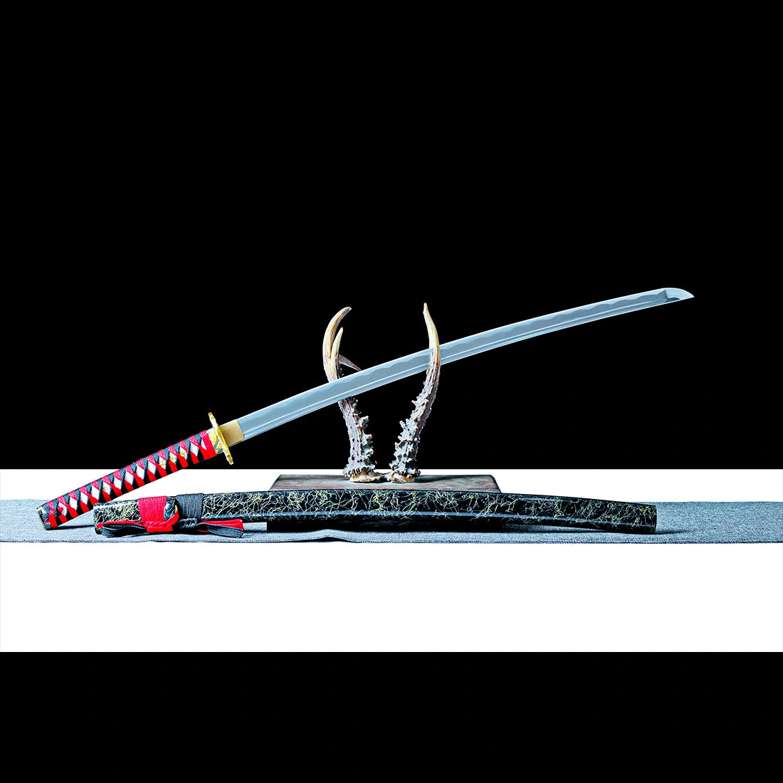 Real Samurai Sword – Handmade 1060 Carbon Steel Blade – Black – Full Tang – Battle Ready