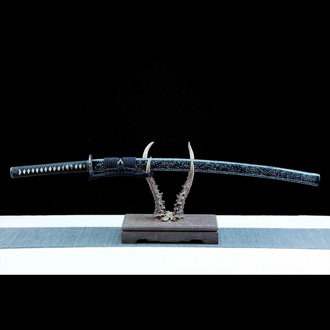 Real Katana Sword – T10 High Carbon Steel Blade – Full Tang – Black – Collector’s Edition